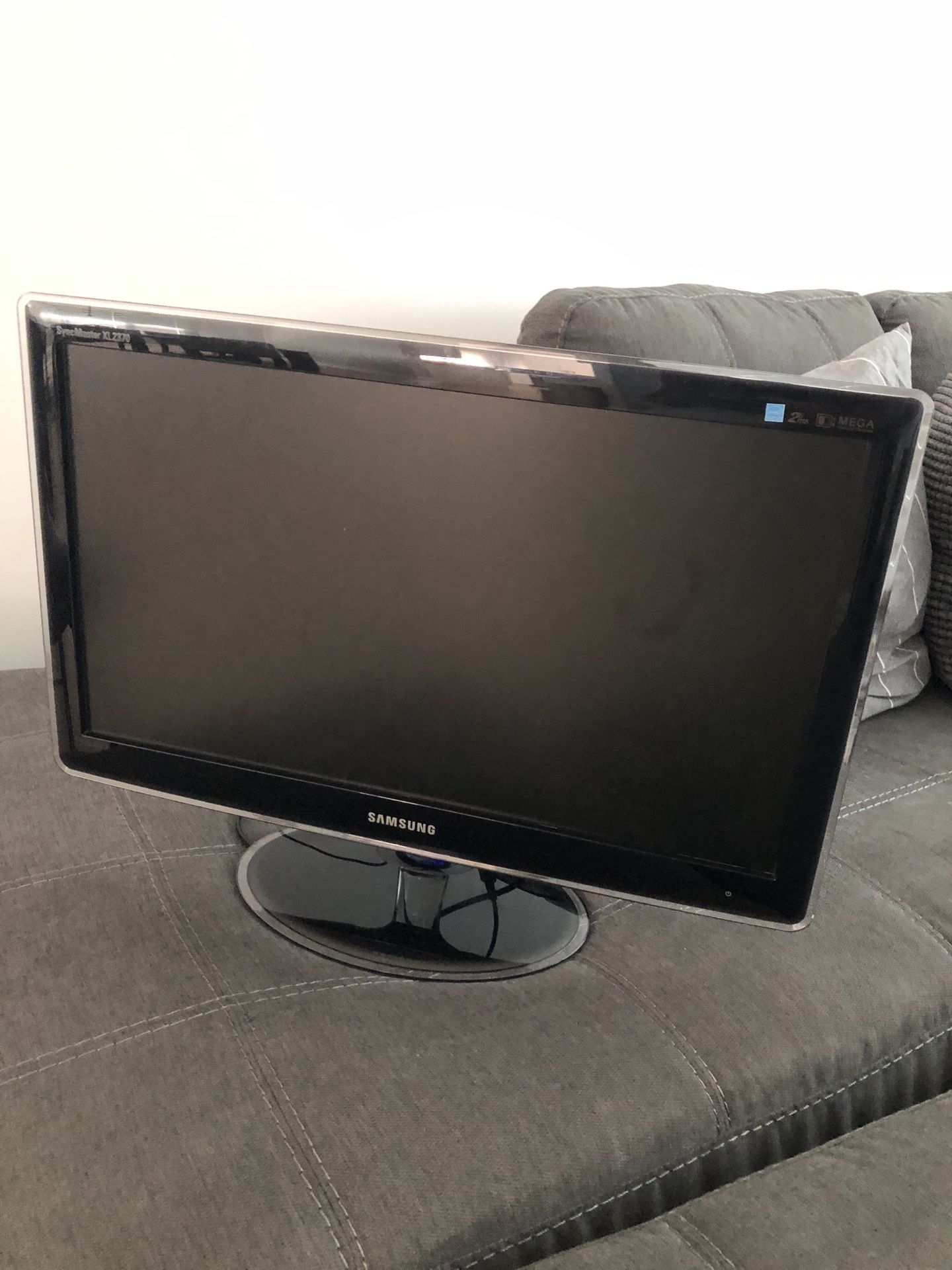 23in Samsung XL2370 HD LED Slim Computer Monitor