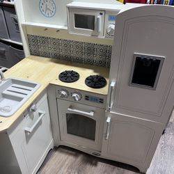 Wood Play Kitchen 