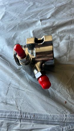 G body V8 power steering pump