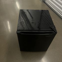 Insignia Mini Fridge