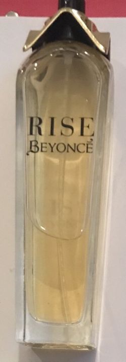Beyoncé Rise perfume 3.4 ounce smells divine!