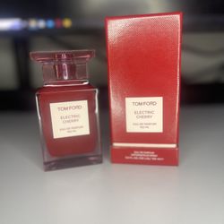 Tom Ford (ELECTRIC CHERRY)