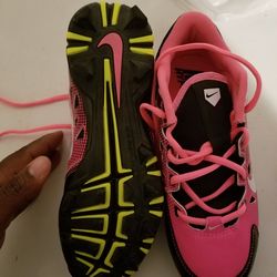 Brand new nike cliques girls size 4