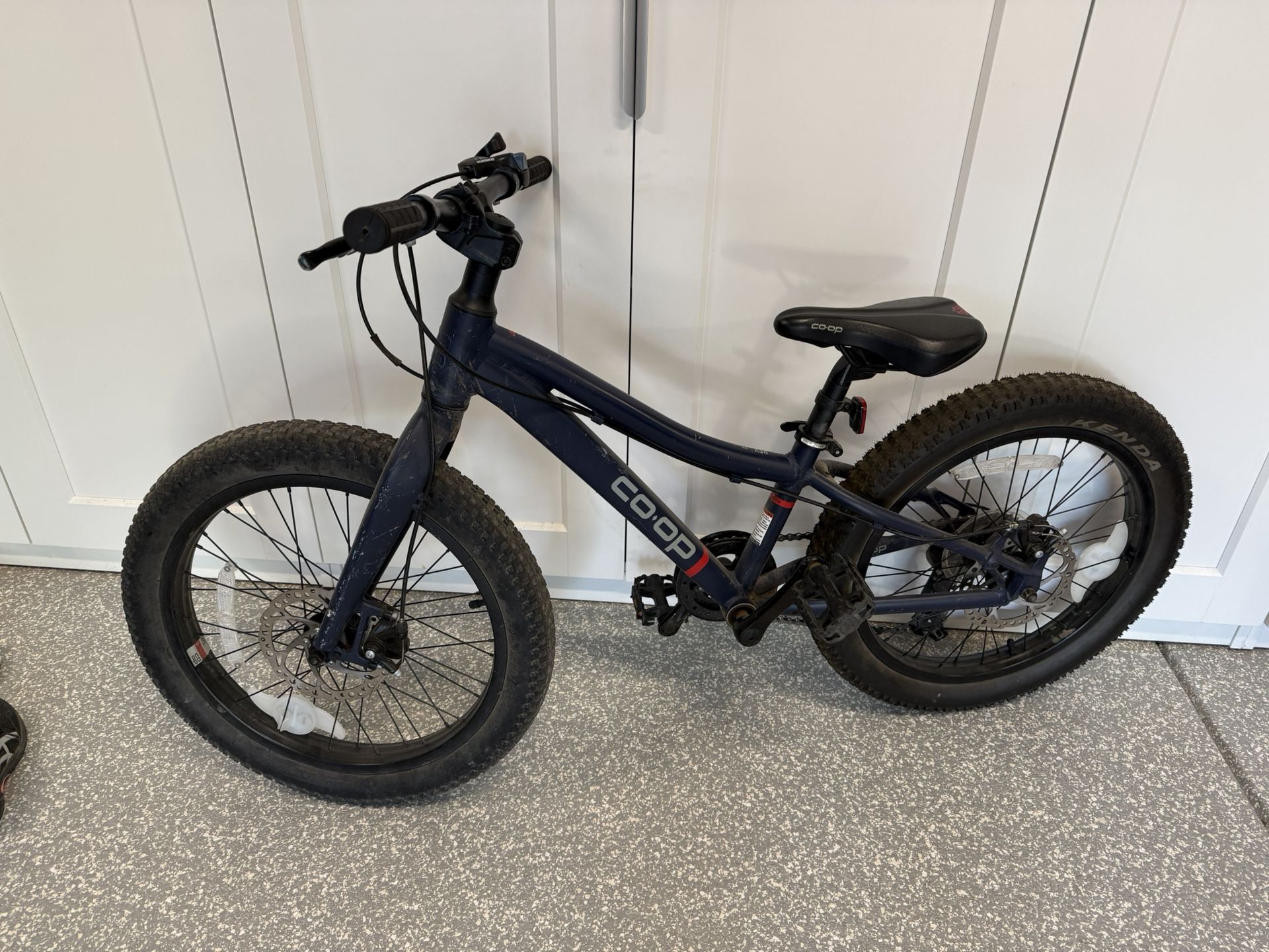 Kids Mountain Bike 20” Tires