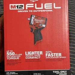 Milwaukee M12 3/8 Stubby