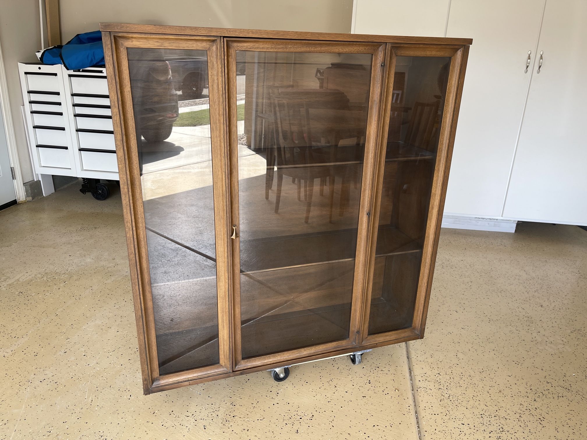 BROYHILL BRASILIA CHINA CABINET / HUTCH - AKA BREAKFRONT DECK - MCM mid century modern