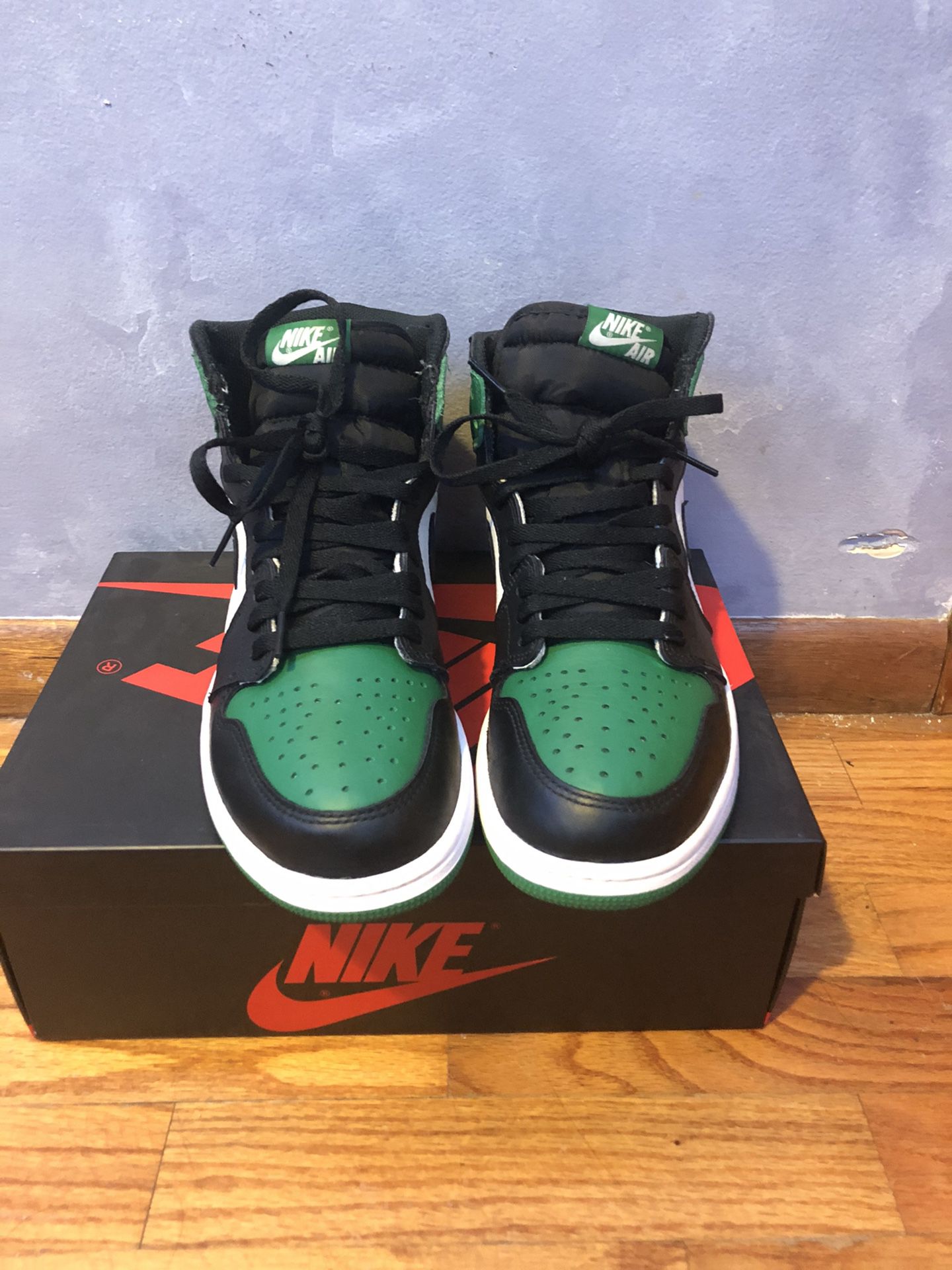 Air Jordan 1 Og pine green