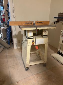 Shop Fox 1 H.P. Shaper W1701