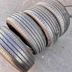 215/55r17 Kumho Tires Con 80% De Vida Las 4 