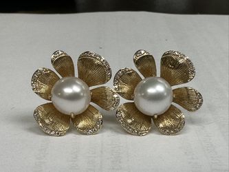 14K Diamond And Pearl EFFY Earrings 