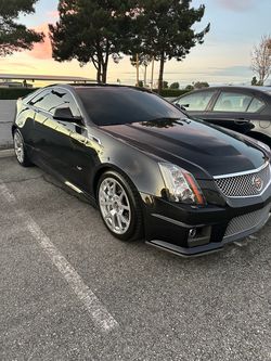 Cadillac CTS-V 2 wheels and tires