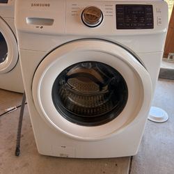 Samsung Front-Load Washer – Works – Hoses Included