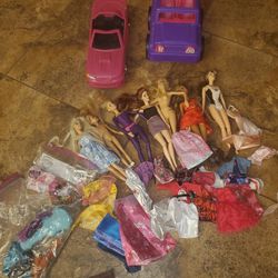 Barbies With Clothes And Cars
