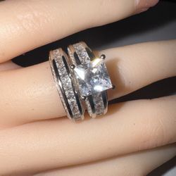 Jeulia   925 Sterling Silver  Ring sz 7.5 NEW #33