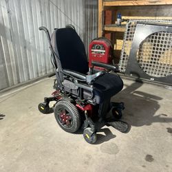 Like New Quantum Wheelchair Electric 