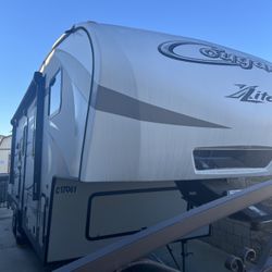 2017 Keystone Cougar fifhwheel