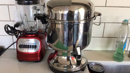 Coffee pot semi new