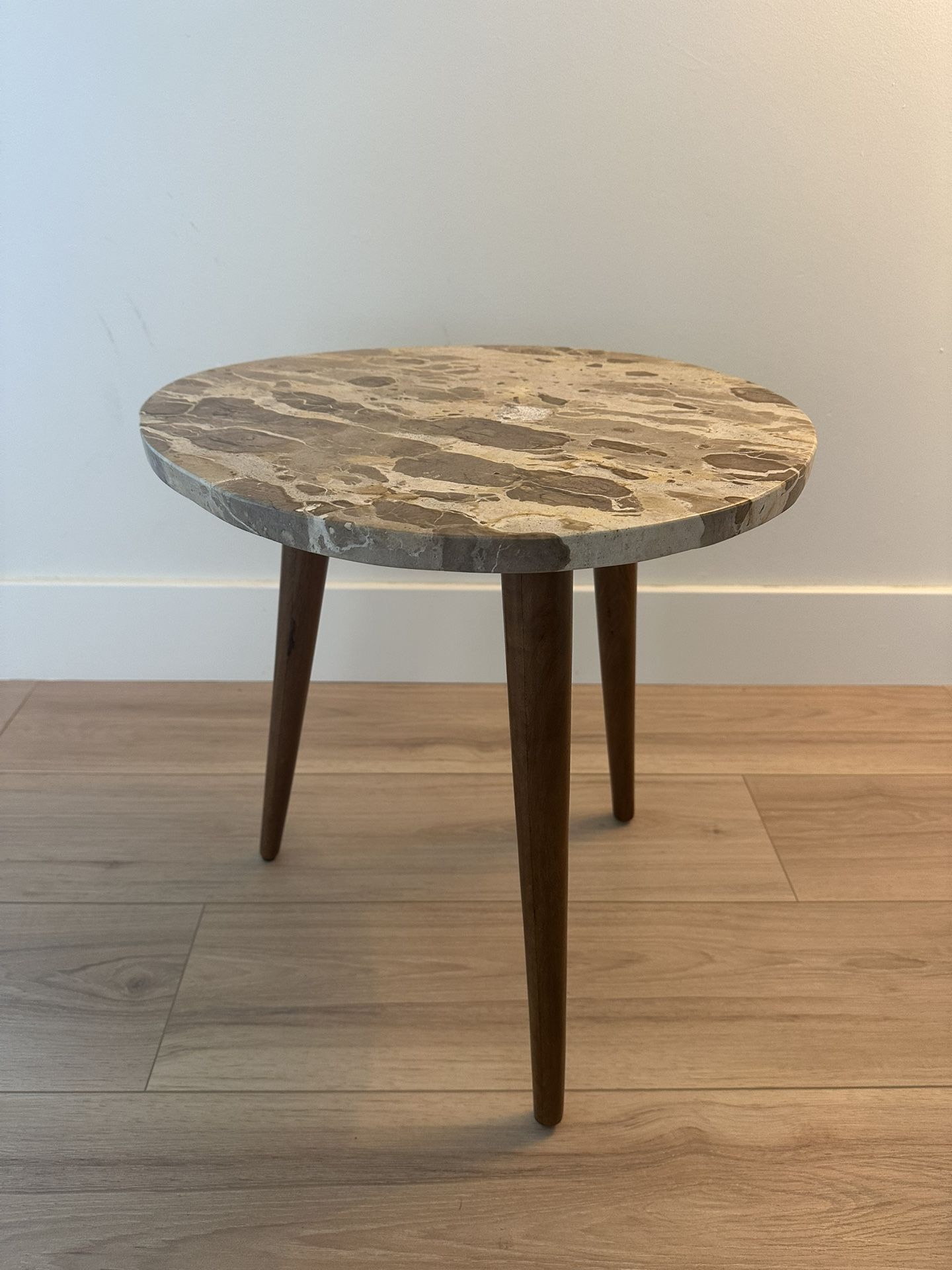 Renzo Rounded Leopard Stone And Wood End Table