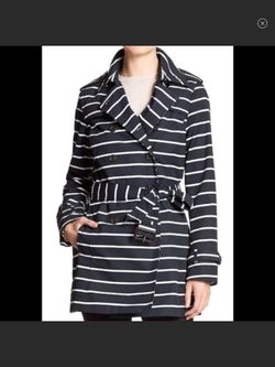 New with tags Banana Republic Trench Coat