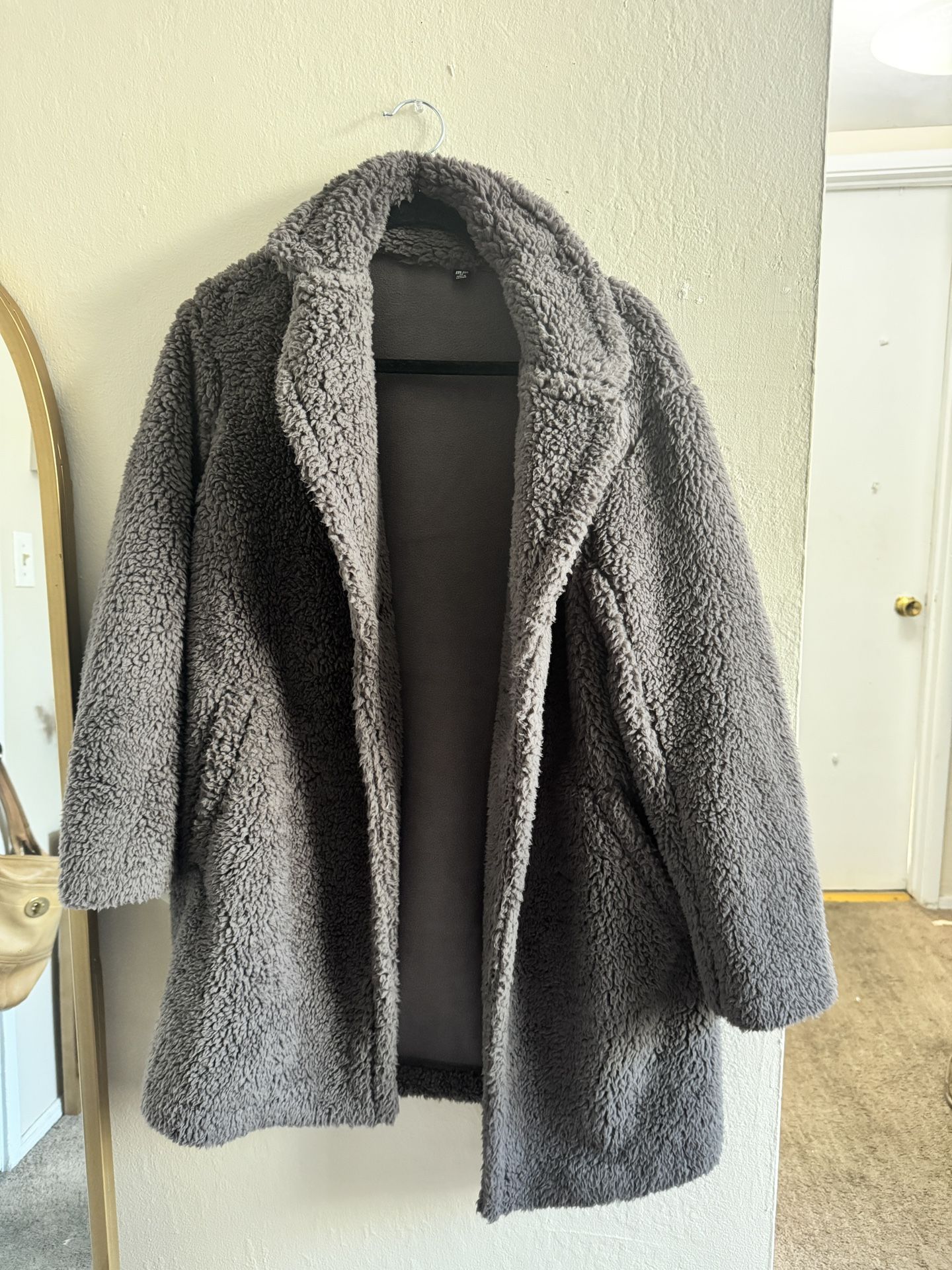 Uniqlo Sherpa Soft Gray Coat