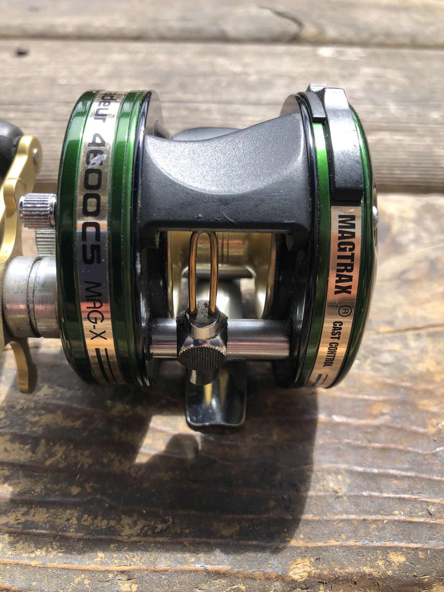 abu garcia ambassadeur 4600 c5 mag x Abu Garcia Ambassadeur 4600 C5 Mag X for Sale in Chicago, IL