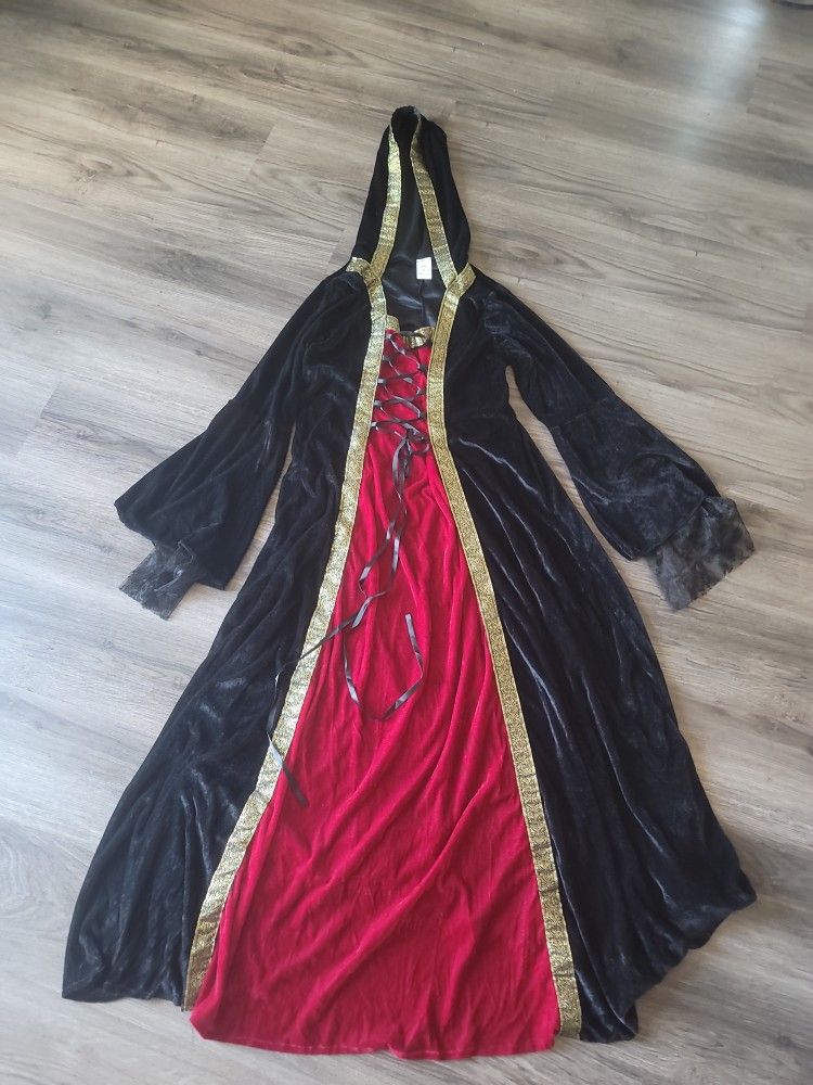 Womens Renaissance Hooded Garment Size 2X