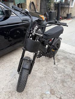 ESKUTE V100/V100Pro  black not fully stock no power modifications