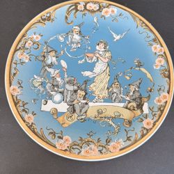 Retired Collectors Society by Mettlach Villeroy & Boch Snow White and the 7 Dwarfs 1980 1st Edition Collectible Plate Made in Germany 