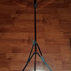 Tripod Misical Notes