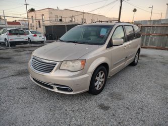 2013 Chrysler Town & Country