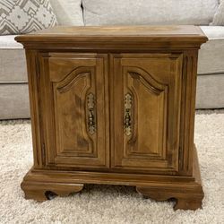 Solid Wood Side/End Table
