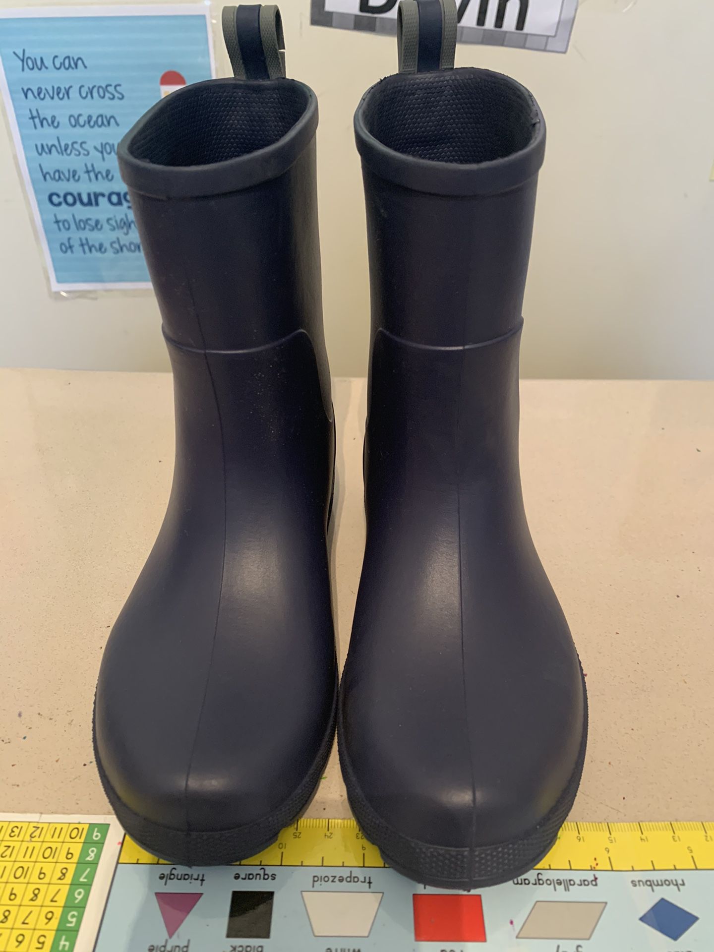 Kid’s rain boots