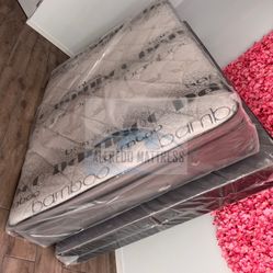 Queen mattress pillow top set with box spring (2pc - new) 