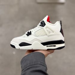 Jordan 4 Retro “Flight Club” (GS) Sizes 4Y / 4.5Y / 5Y / 5.5Y / 6Y / 6.5Y / 7Y IN HAND BRAND NEW