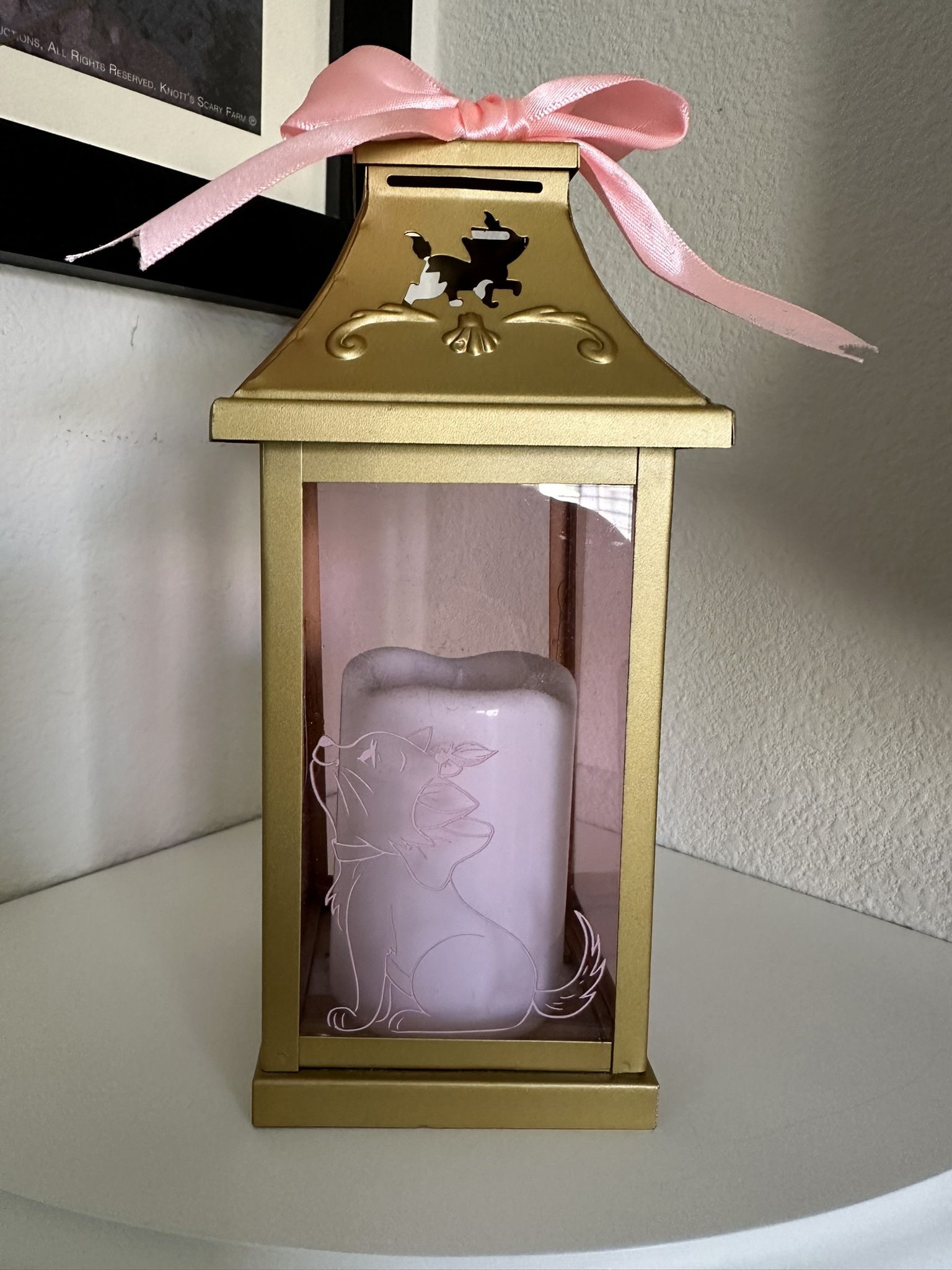Marie Lantern