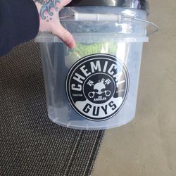 Chemical Guys 7 Piece Car Wash Bucket 