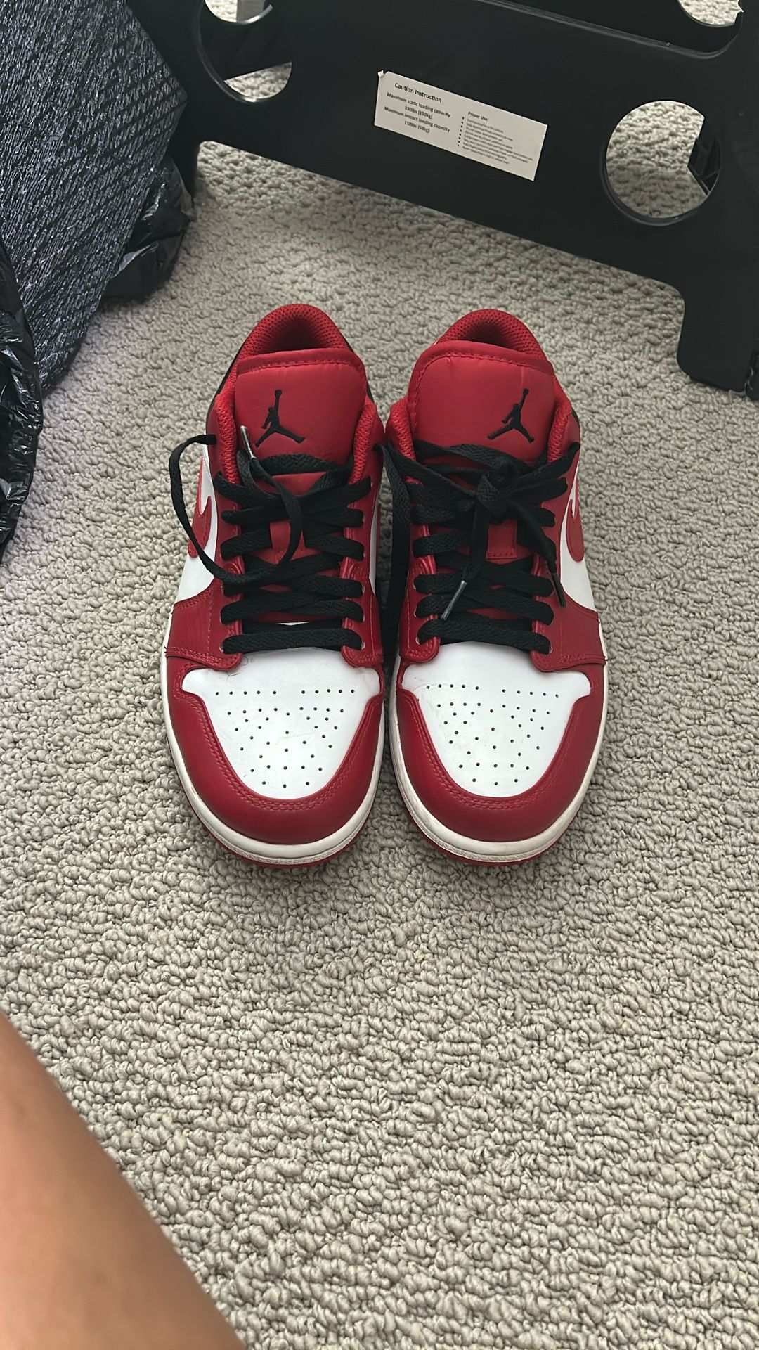 Air Jordan 1 Low 'Reverse Black Toe' Size 8 Men
