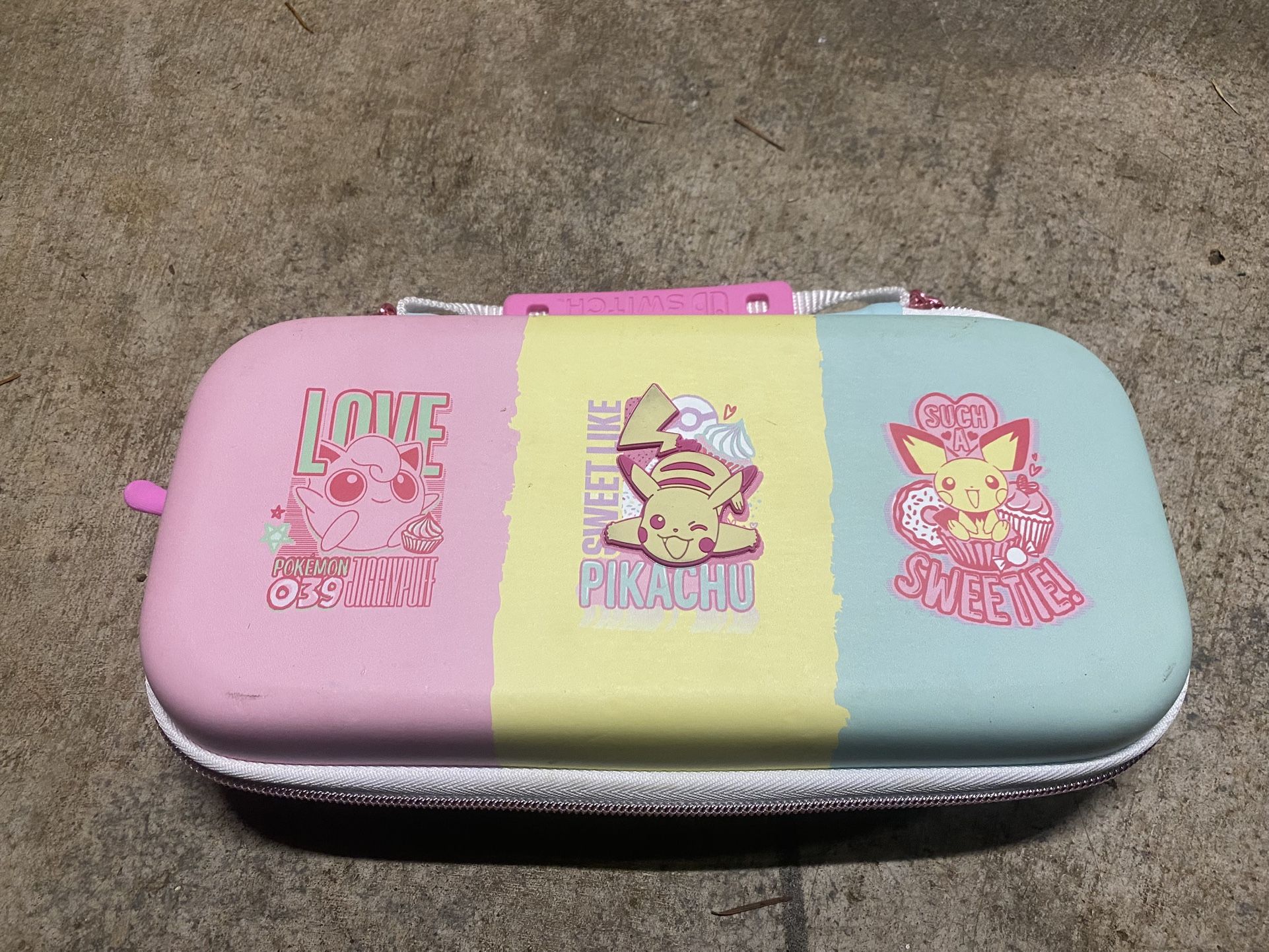 Pokémon Sweet Friends Switch Case 