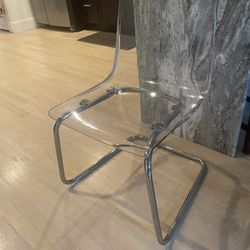 Clear/Chrome Chair