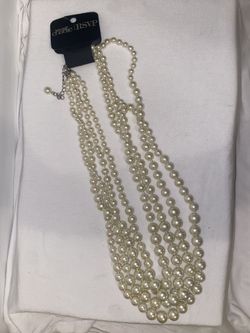Fake Pearl Necklace