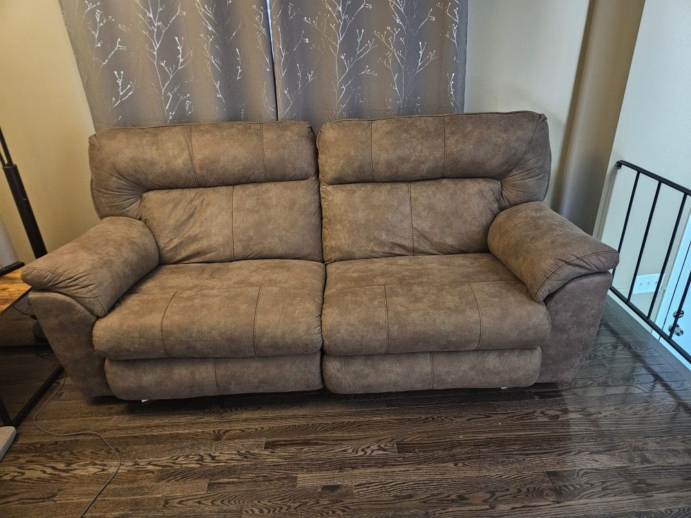 Jackson Furniture, Dual Reclining Couch