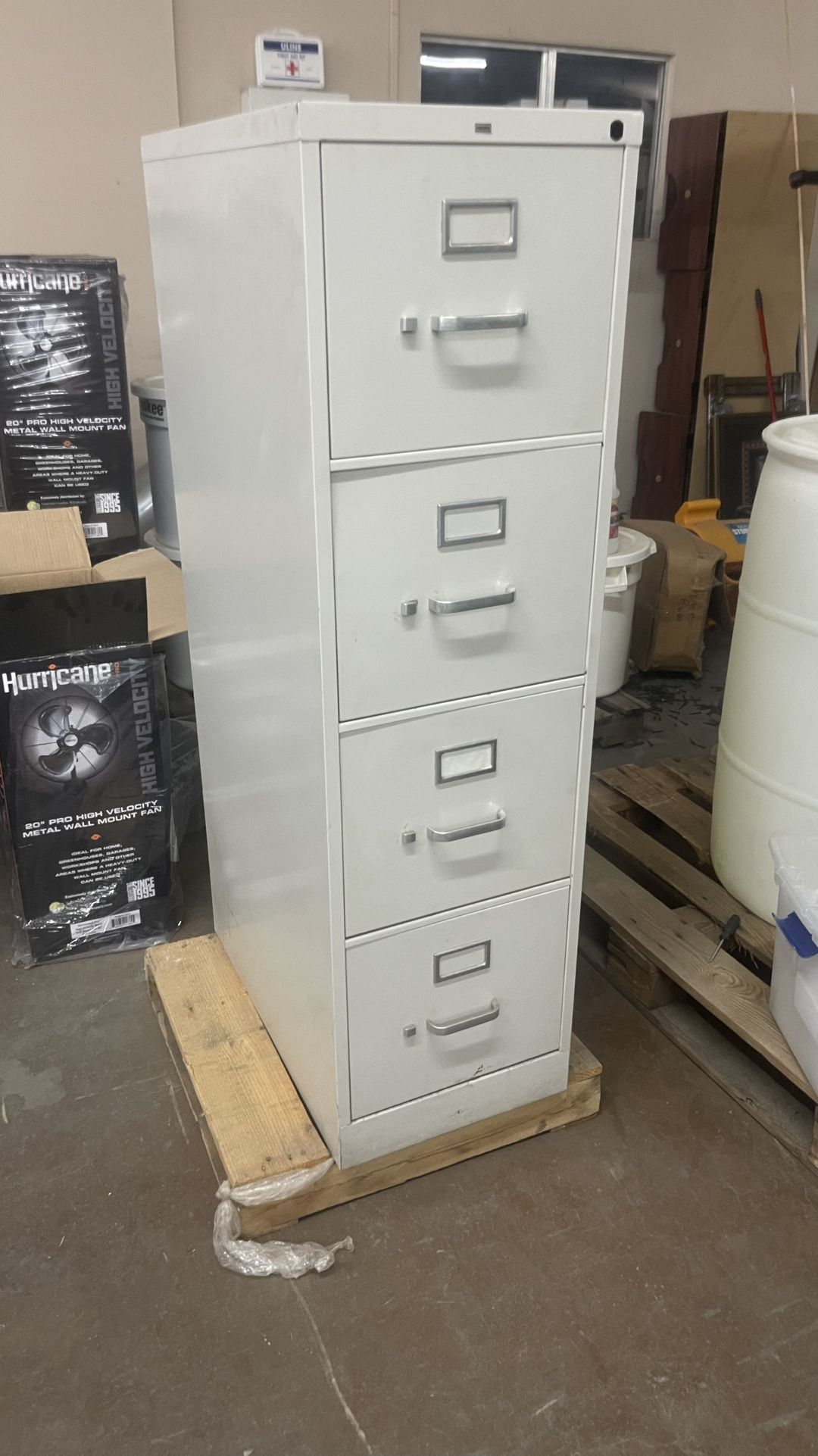 HON 4 Drawer Metal Filing Cabinet