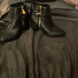 Black Boots Size 8 And a Half Good Condition