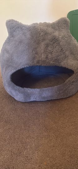 Cozy Cat Cave Bed / Cat House – Soft Plush Gray Bed