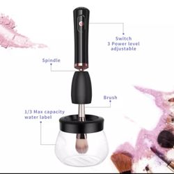 Make up brushes cleaner