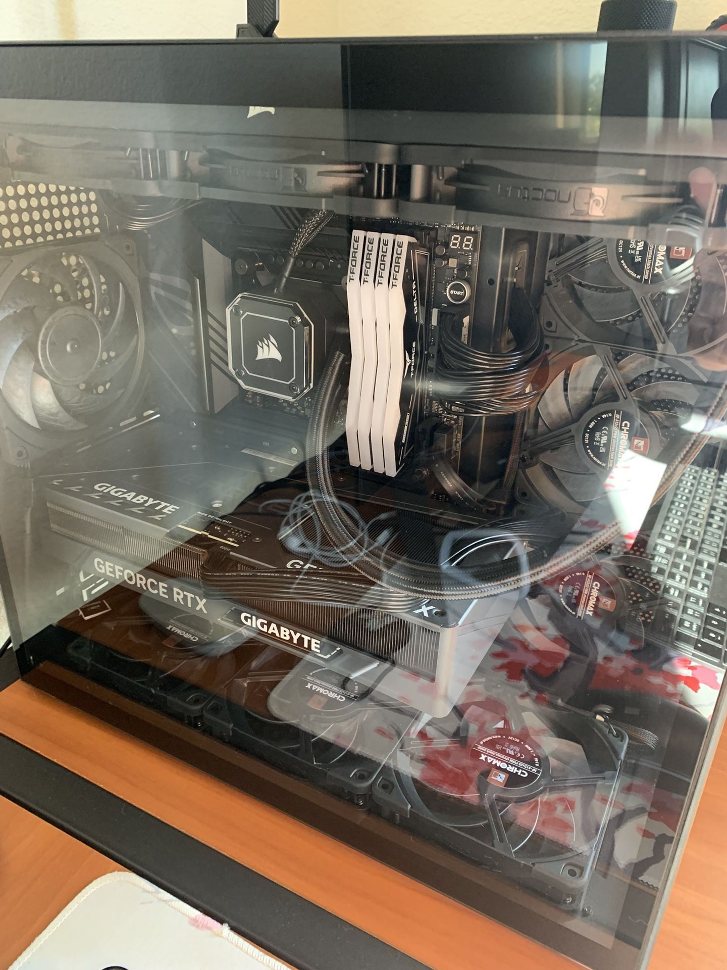 Gaming PC RTX 4070 Ti And I9 14900k