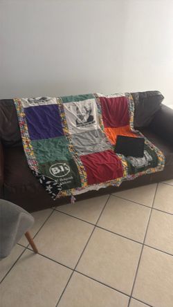 Good sofa 7/10 condition