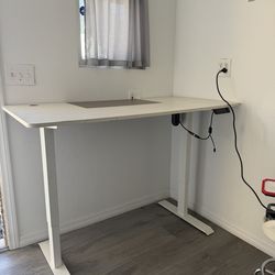 Standing desk