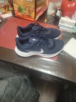 Nike Downshifter 10gs Running Shoes Size 8.5