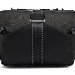 RARE TUMI ALPHA BRAVO Esports Pro Crossbody Bag - Black